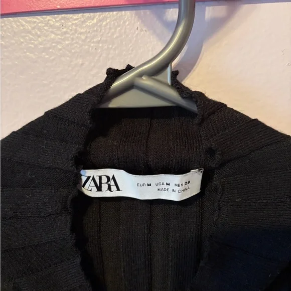 Zara Black Turtleneck Crop Top - Picture 2 of 2